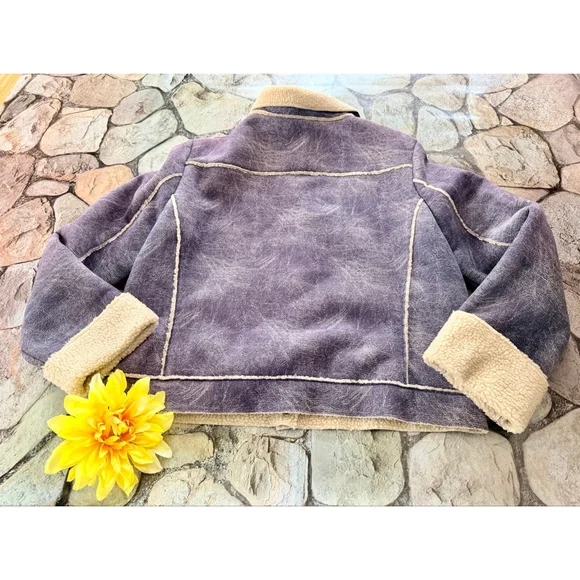 Sold - Picture 8 of 10